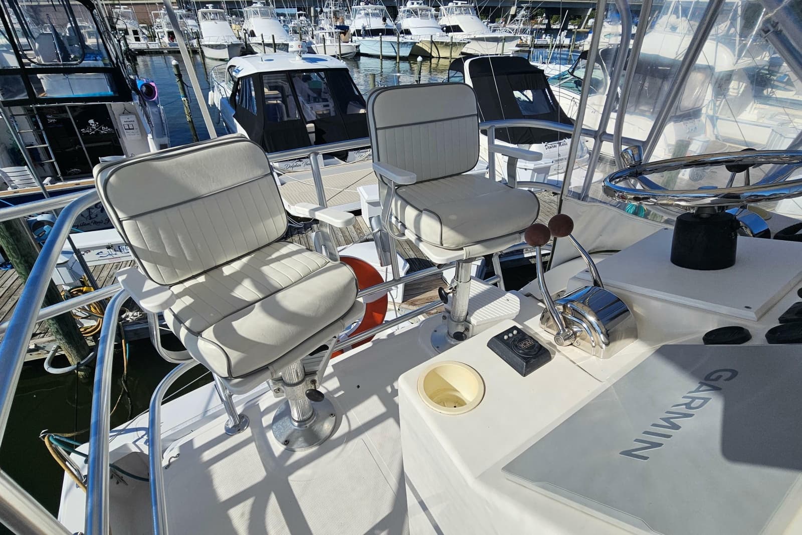 2004 Luhrs 34 Convertible - Photo 24