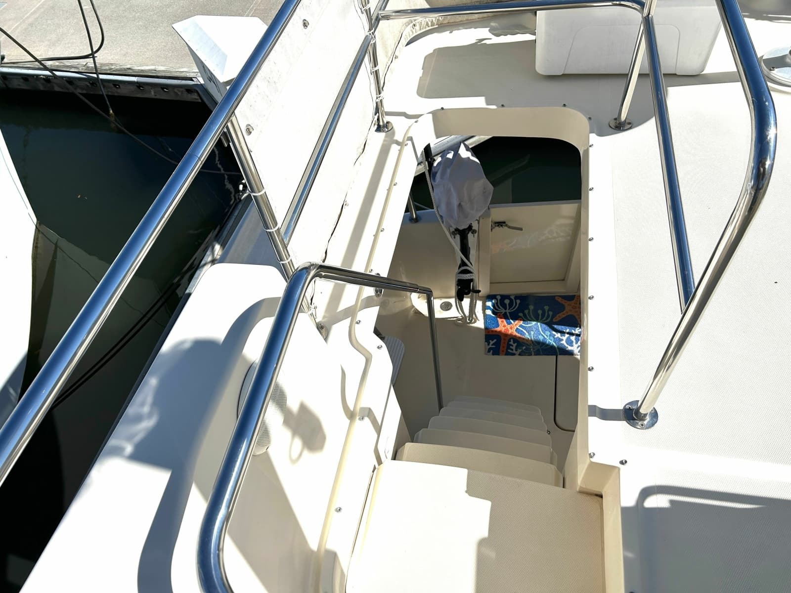 2004 Mainship 400 Trawler - Photo 31