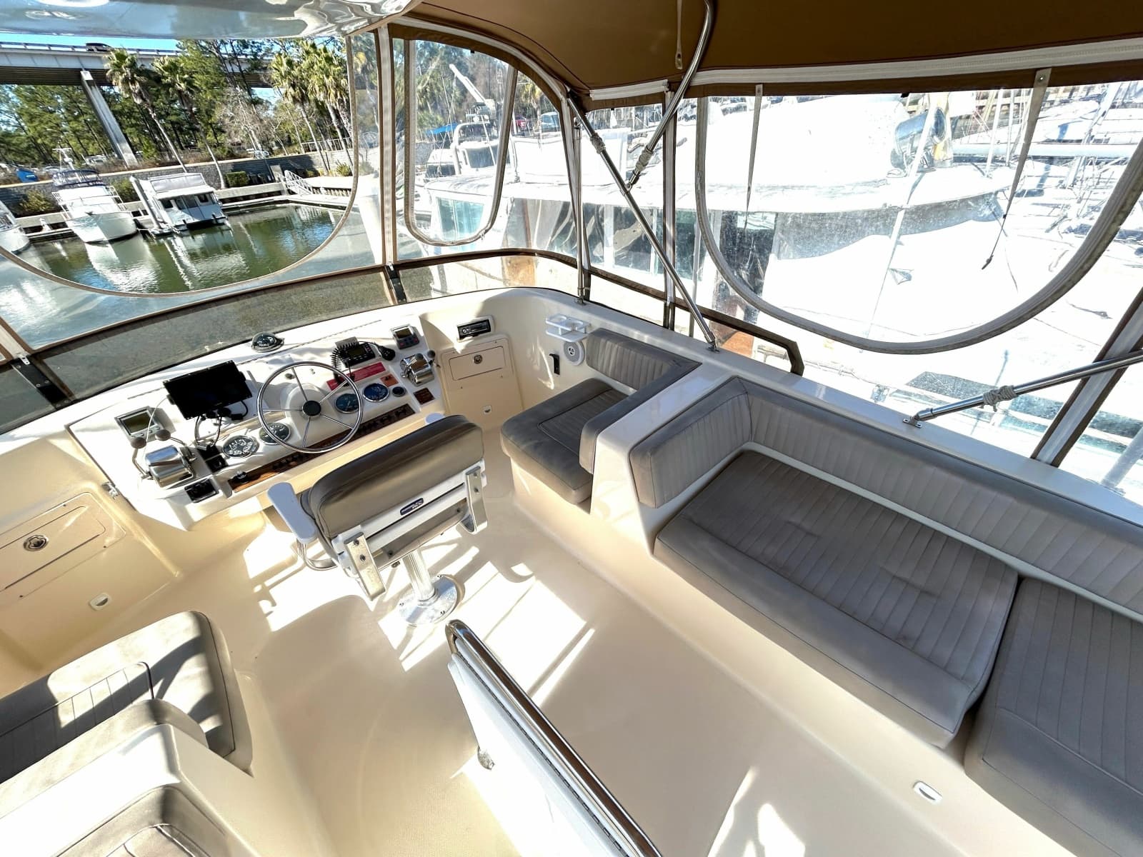 2004 Mainship 400 Trawler - Photo 25