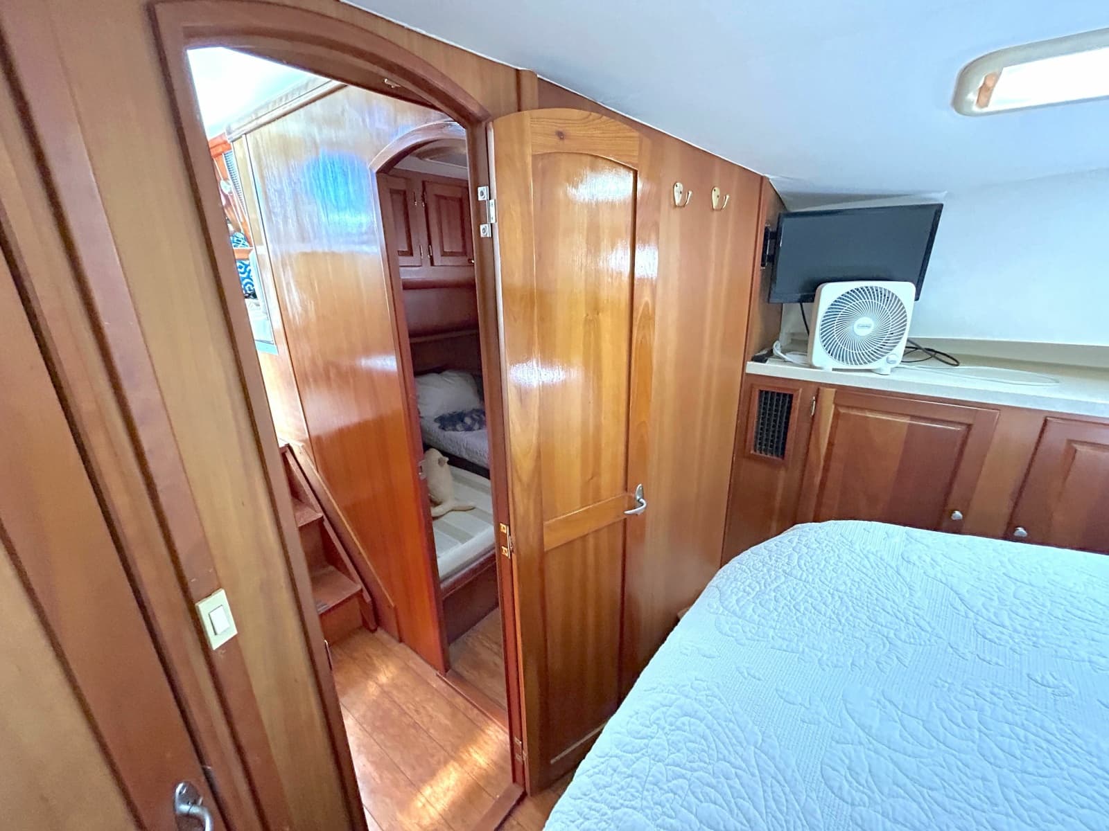 2004 Mainship 400 Trawler - Photo 49