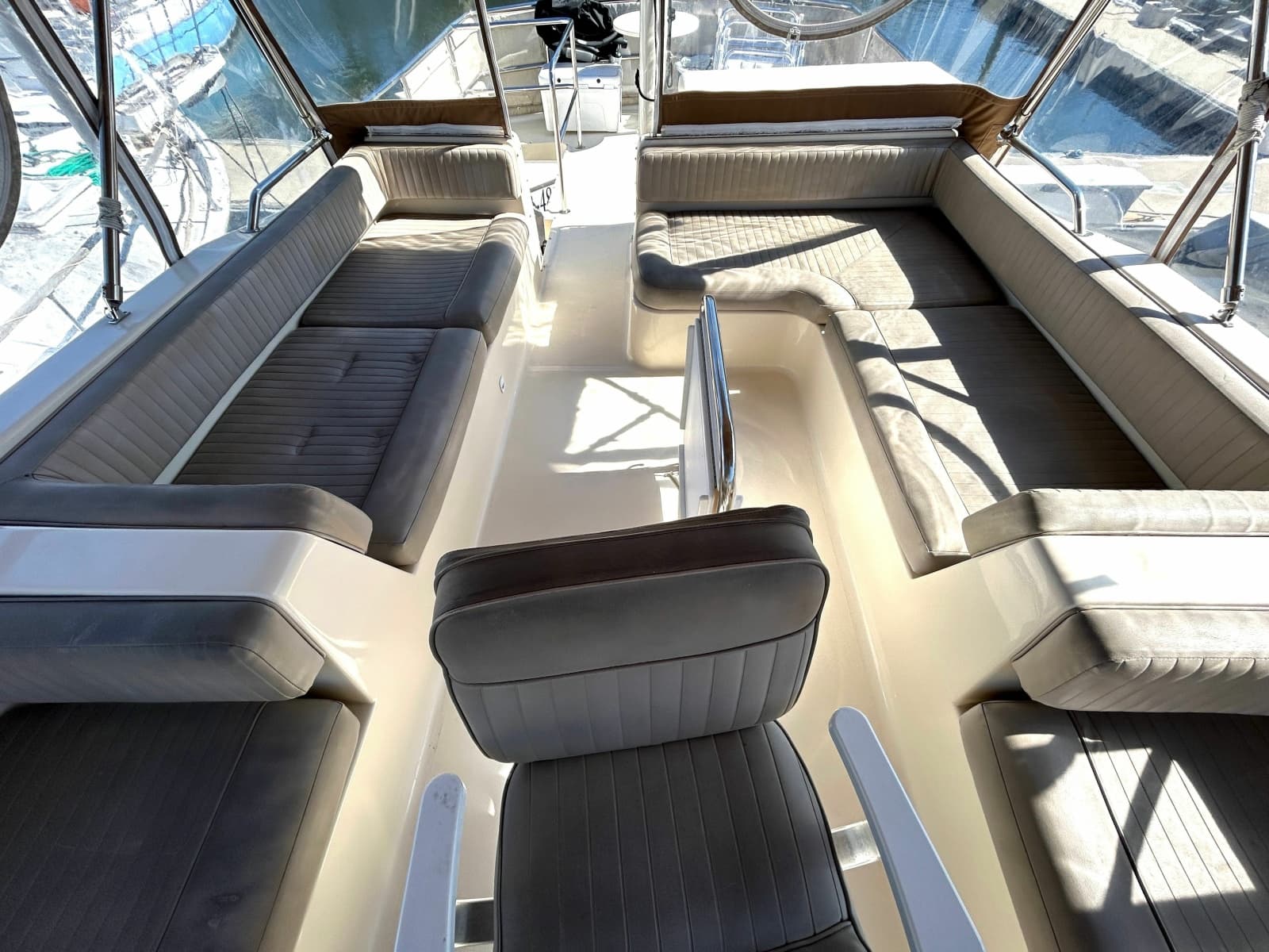 2004 Mainship 400 Trawler - Photo 29