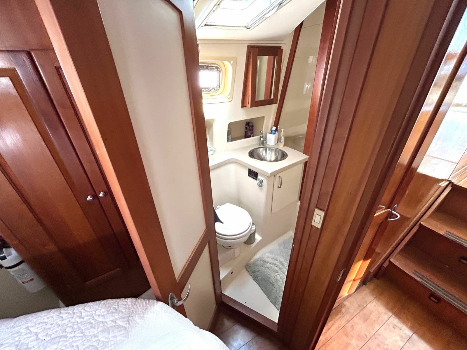 2004 Mainship 400 Trawler - Photo 51