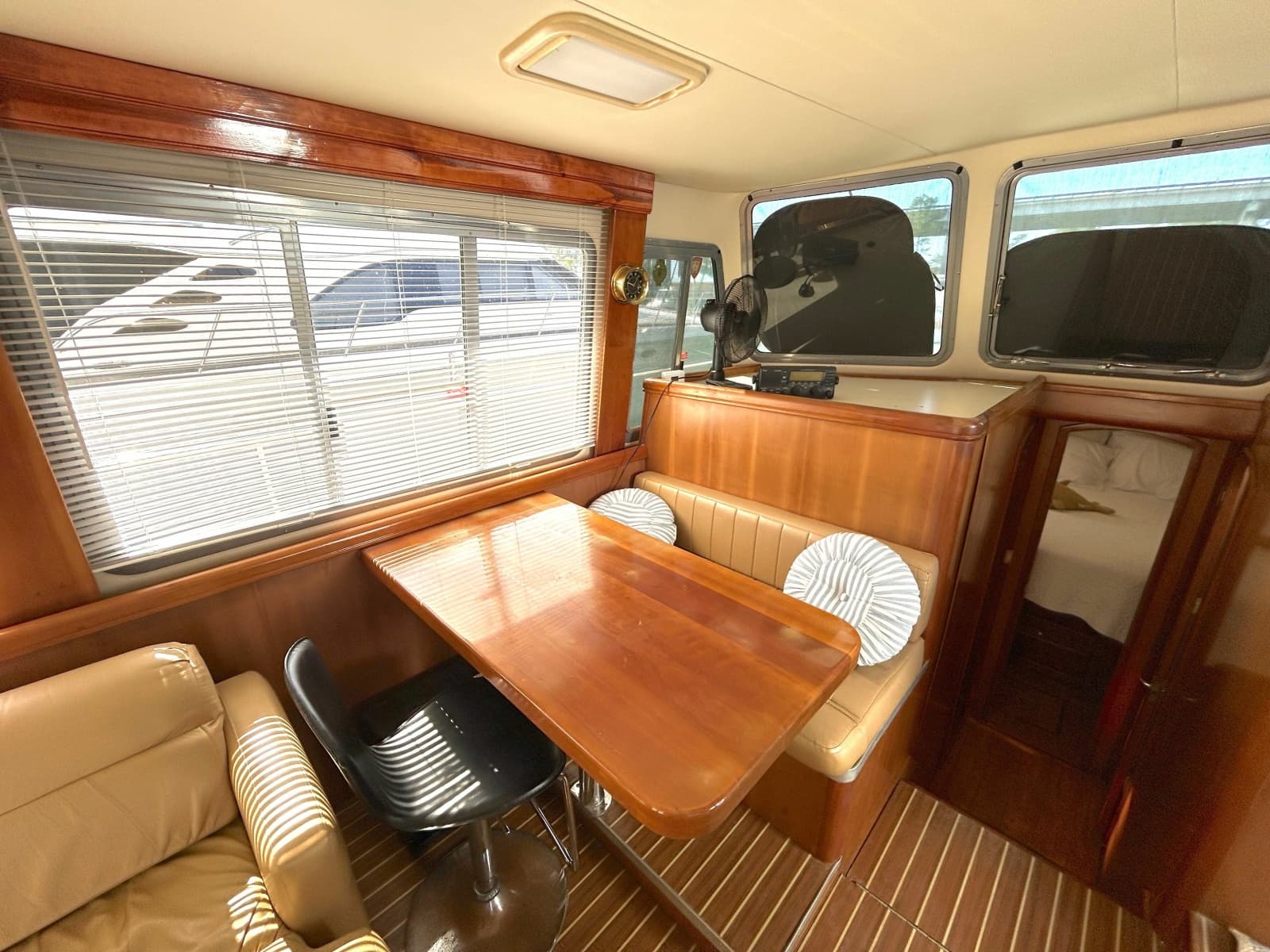2004 Mainship 400 Trawler - Photo 34