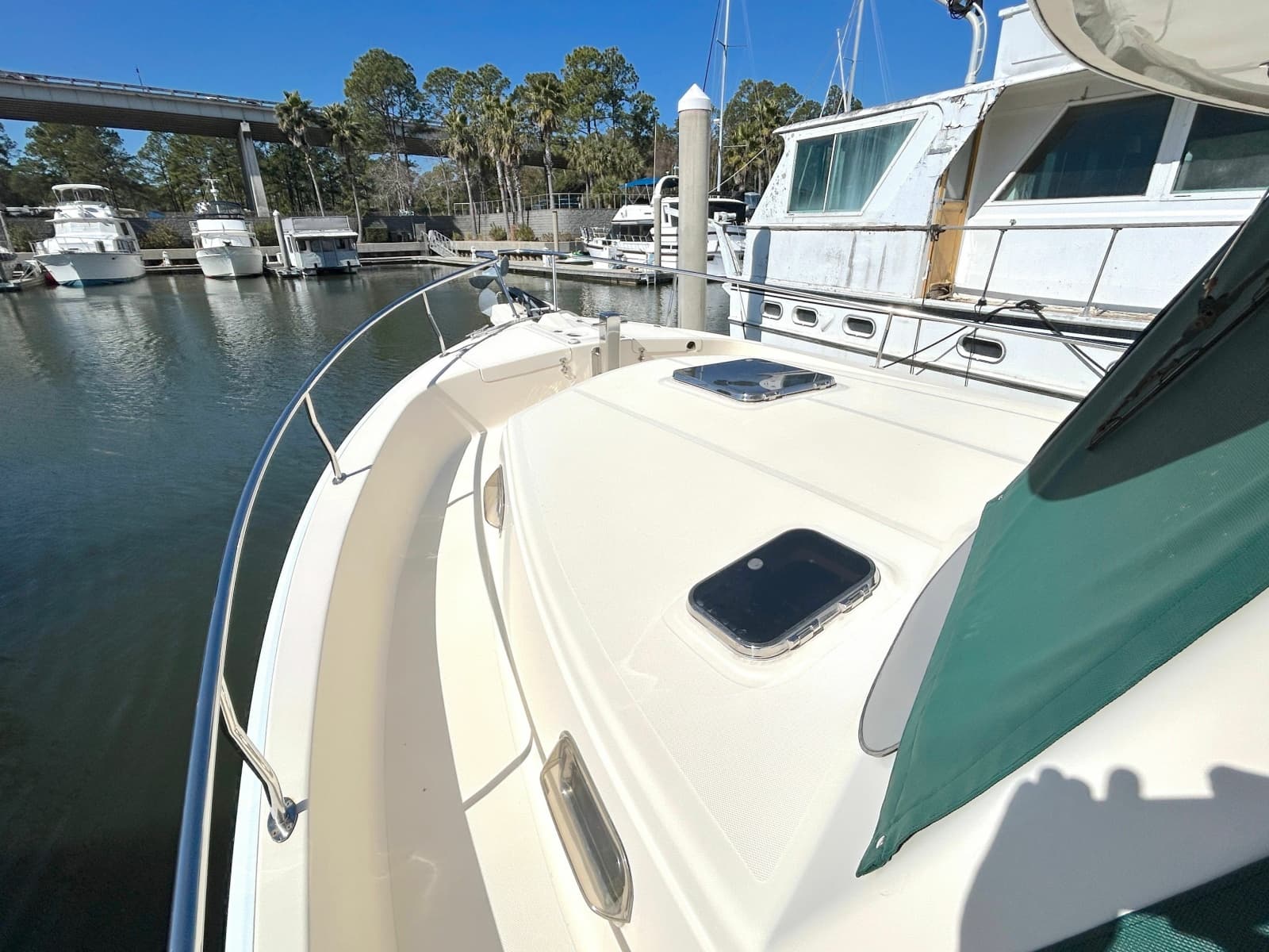 2004 Mainship 400 Trawler - Photo 7