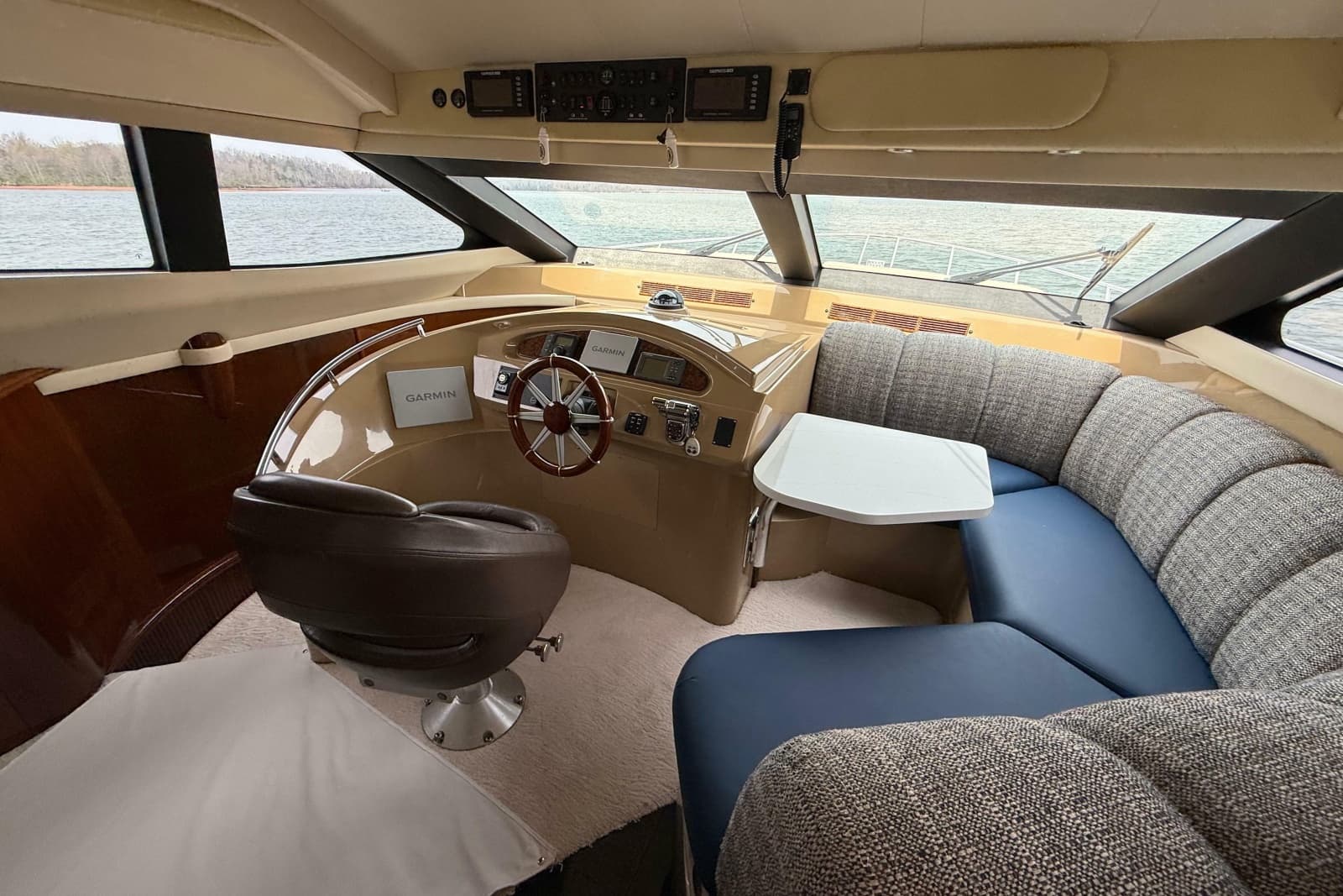 2004 Marquis 59 - Photo 32