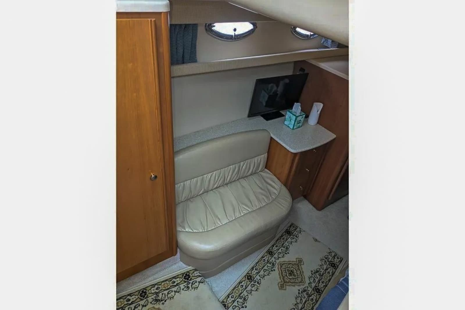 2004 Meridian 411 Sedan - Photo 30