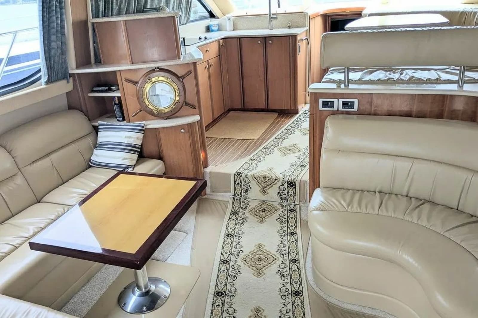 2004 Meridian 411 Sedan - Photo 18