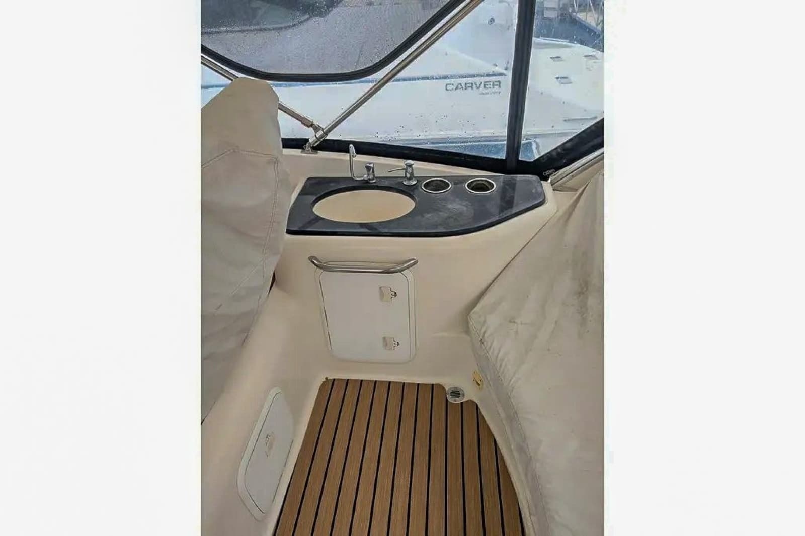 2004 Meridian 411 Sedan - Photo 15