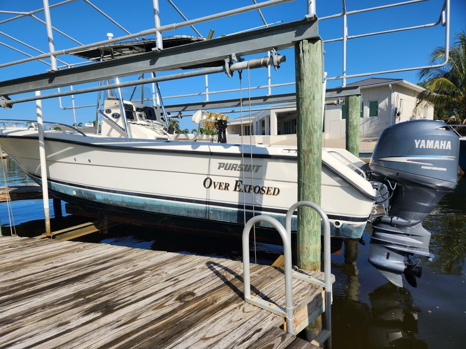 2004 Pursuit 2470 Center Console - Photo 18