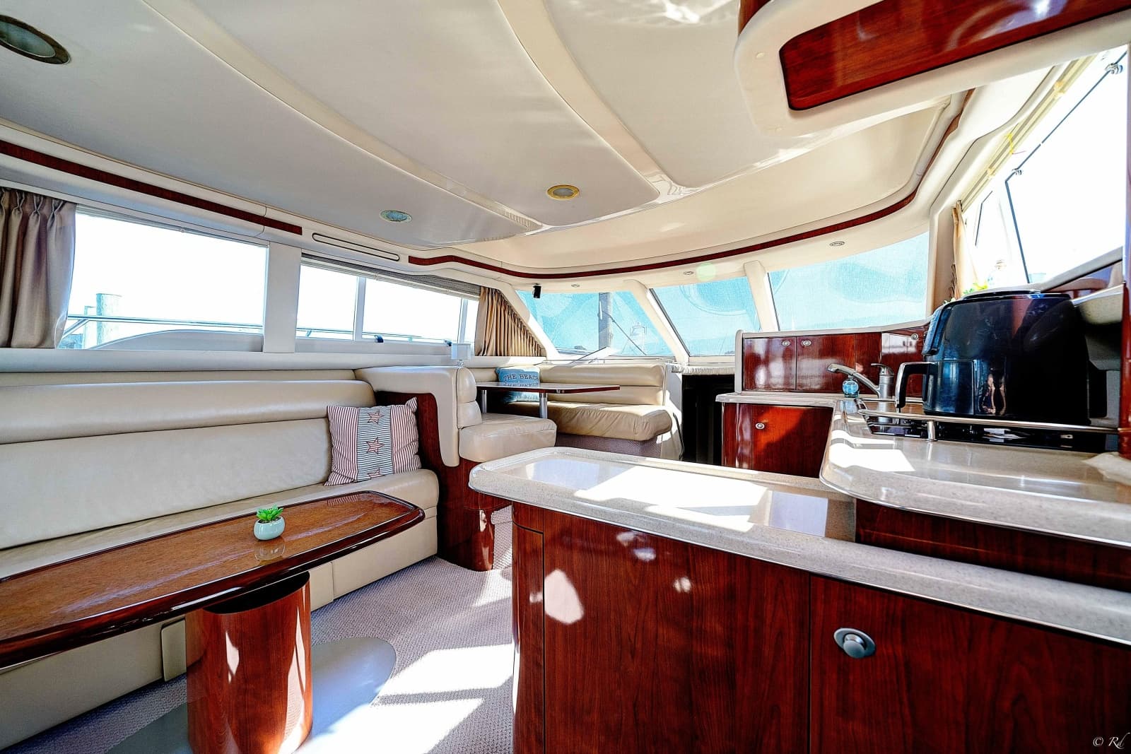 2004 Sea Ray 480 Sedan Bridge - Photo 15