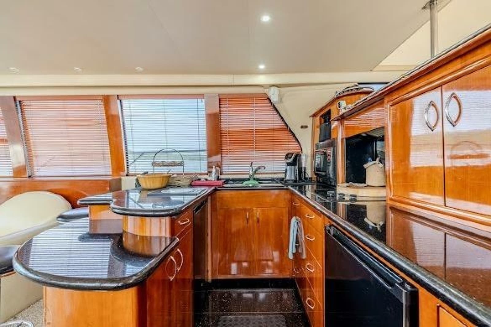 2003 Carver 570 Voyager Pilothouse - Photo 44