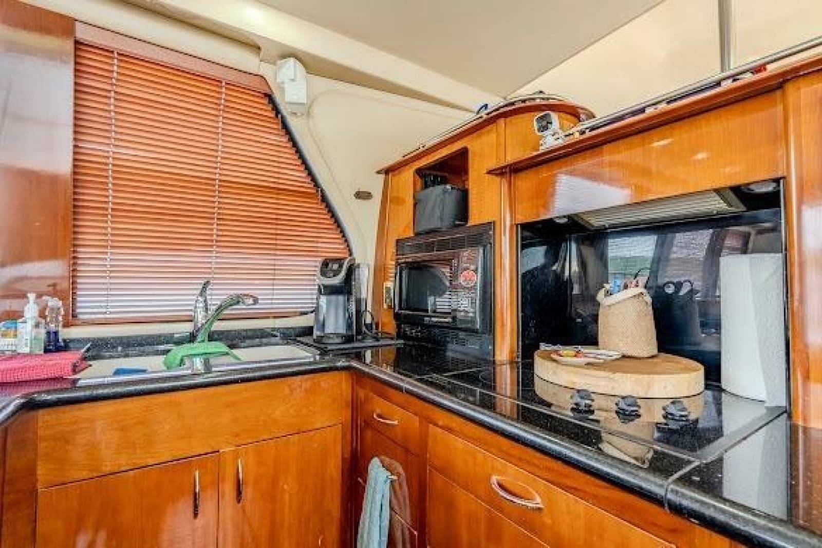 2003 Carver 570 Voyager Pilothouse - Photo 47