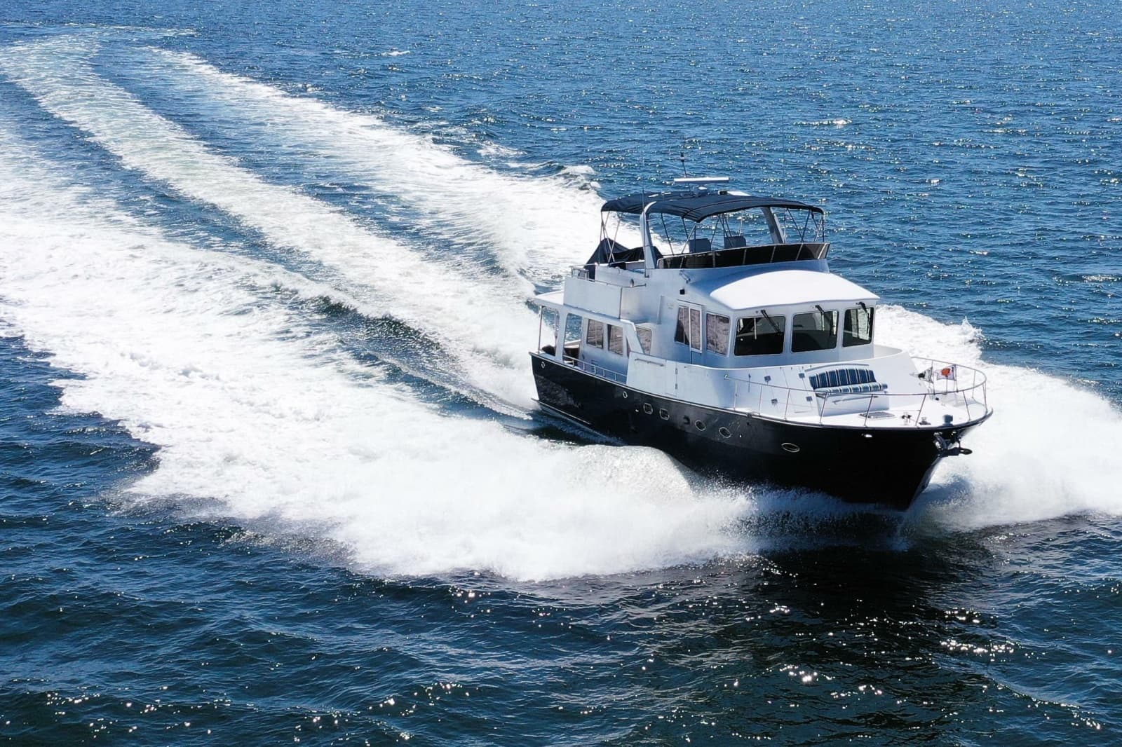 2003 Jefferson Pilothouse 57 - Photo 9
