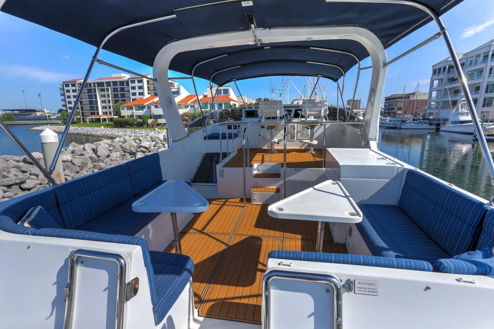 2003 Jefferson Pilothouse 57 - Photo 32