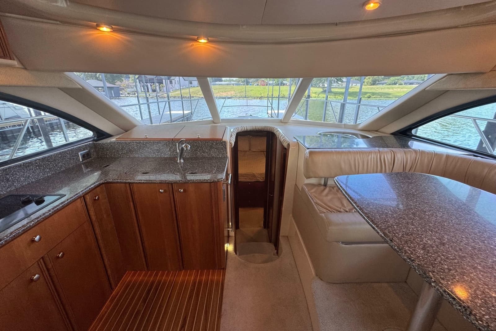 2003 Meridian 411 Sedan - Photo 18