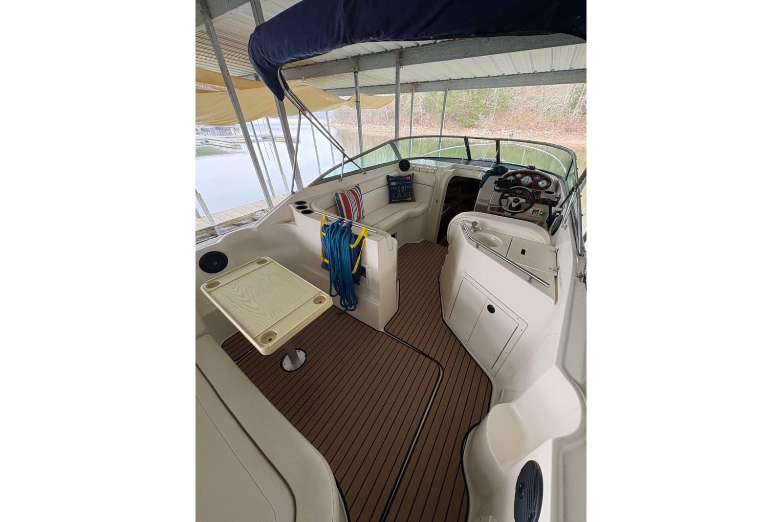 2003 Rinker Fiesta Vee 270 - Photo 15
