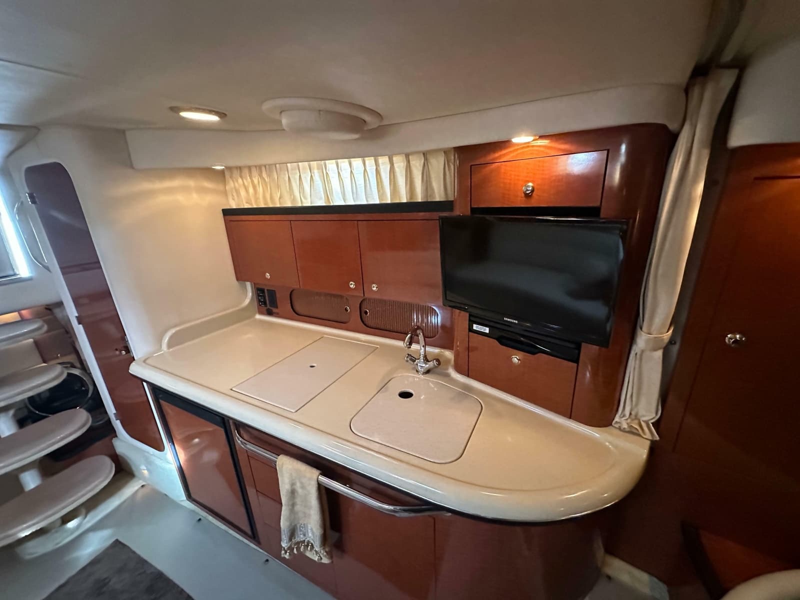 2003 Sea Ray 340 Sundancer - Photo 44