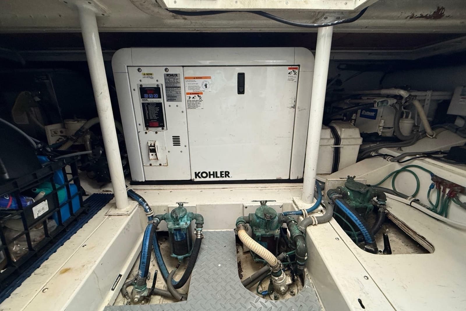 2002 Bertram 390 Convertible - Photo 31