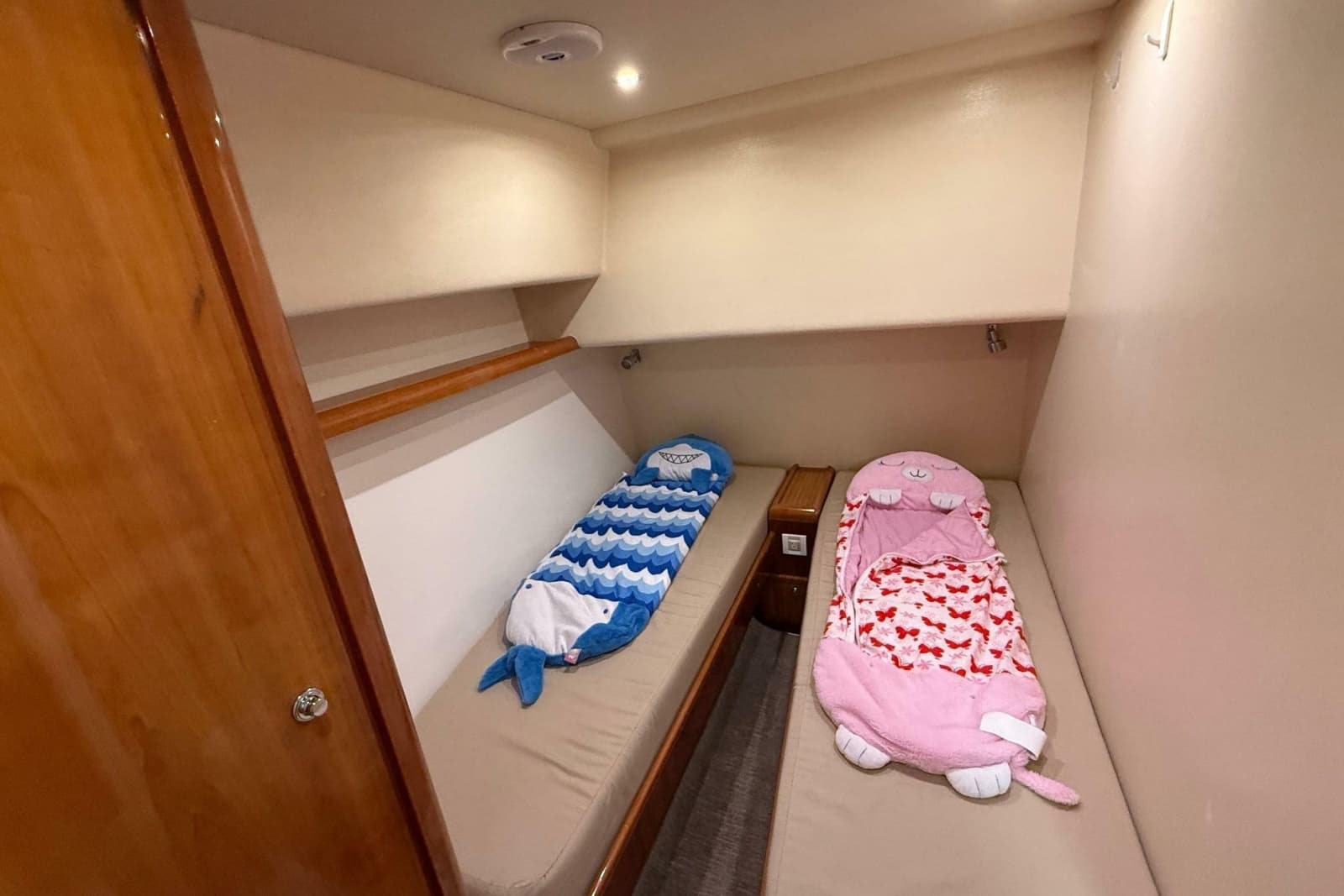 2002 Bertram 390 Convertible - Photo 23