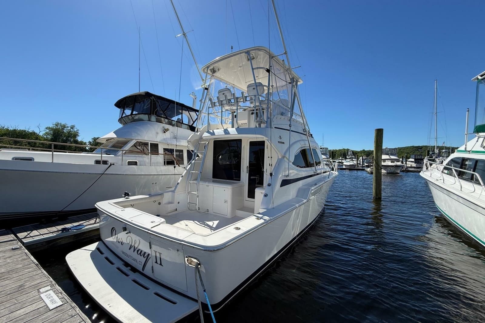 2002 Bertram 390 Convertible - Photo 4