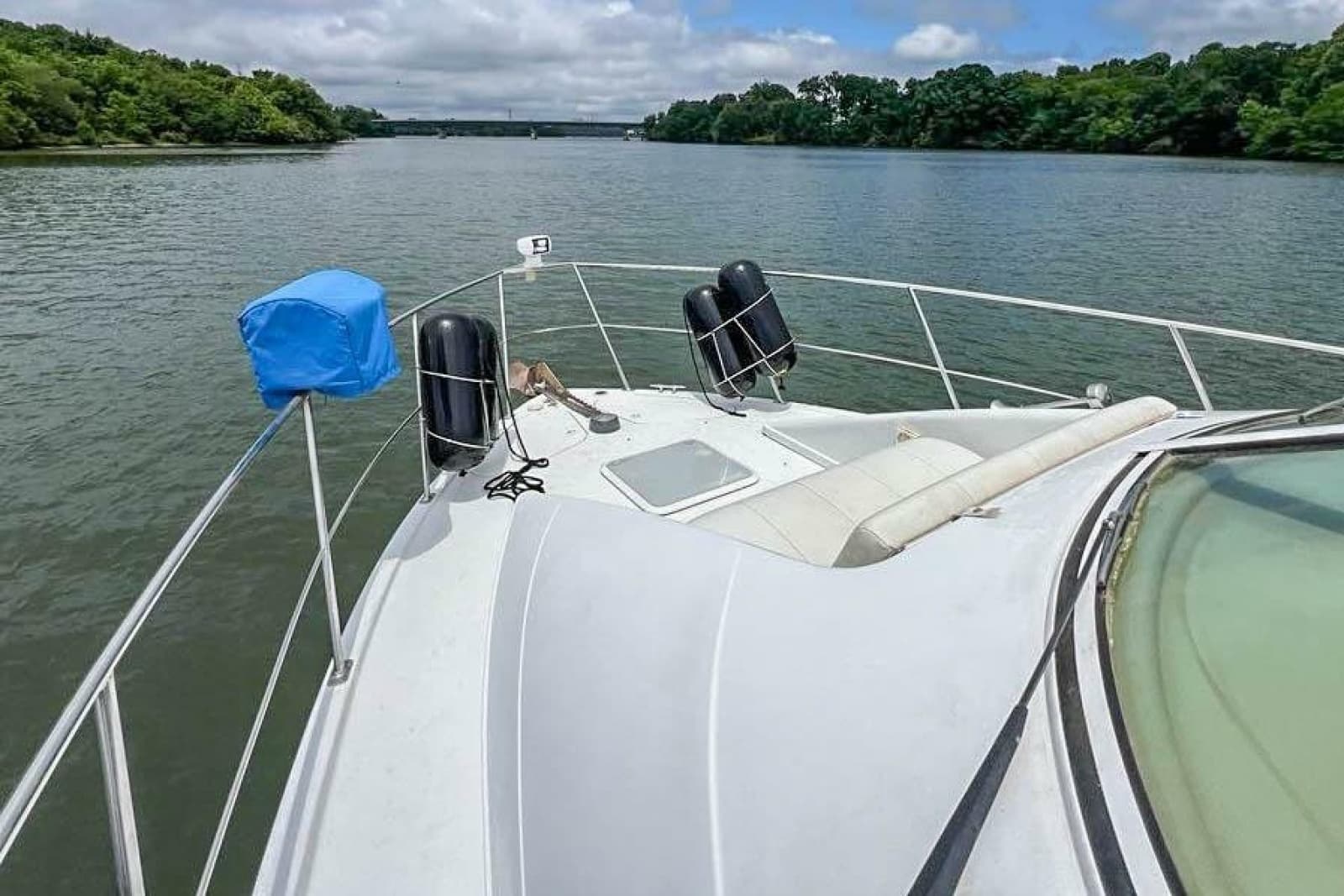 2002 Carver 350 Mariner - Photo 10