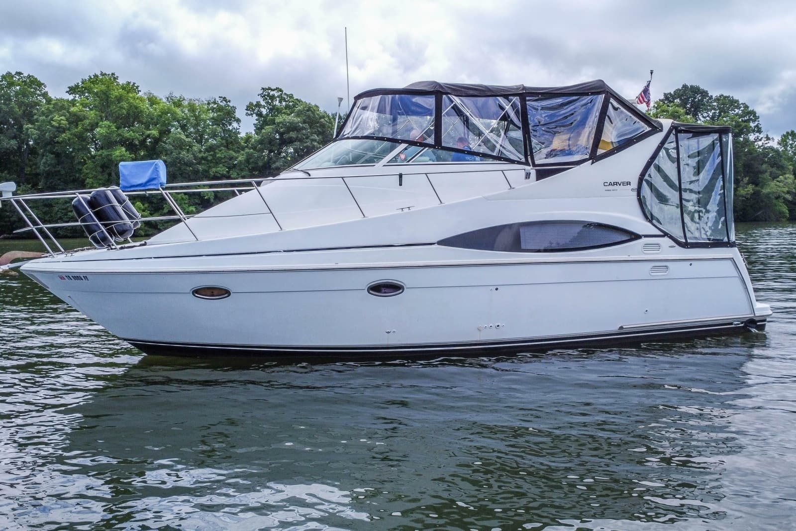 2002 Carver 350 Mariner - Photo 3