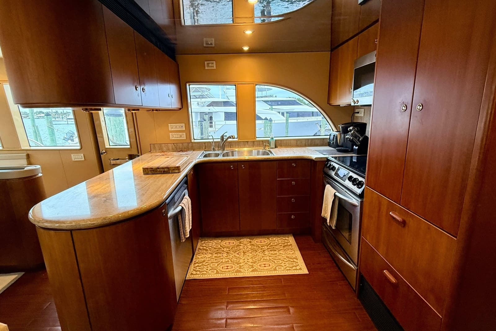 2002 Cheoy Lee 72 Raised Pilot House Motor Yacht - Photo 13