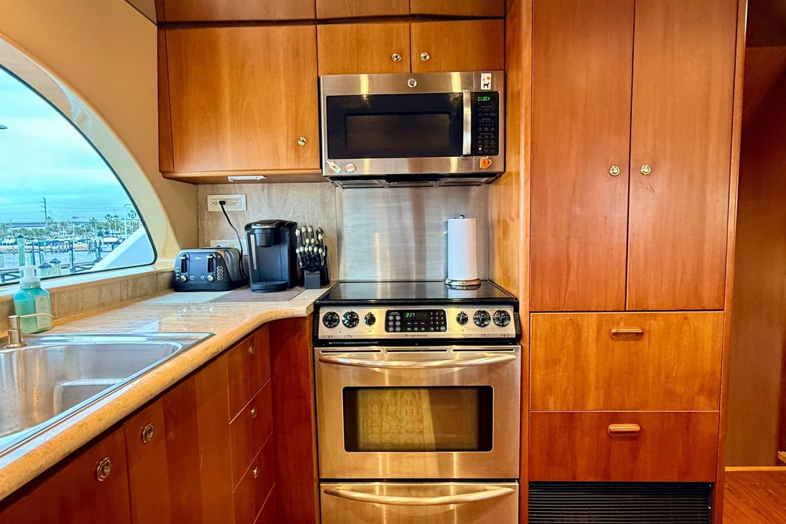 2002 Cheoy Lee 72 Raised Pilot House Motor Yacht - Photo 16