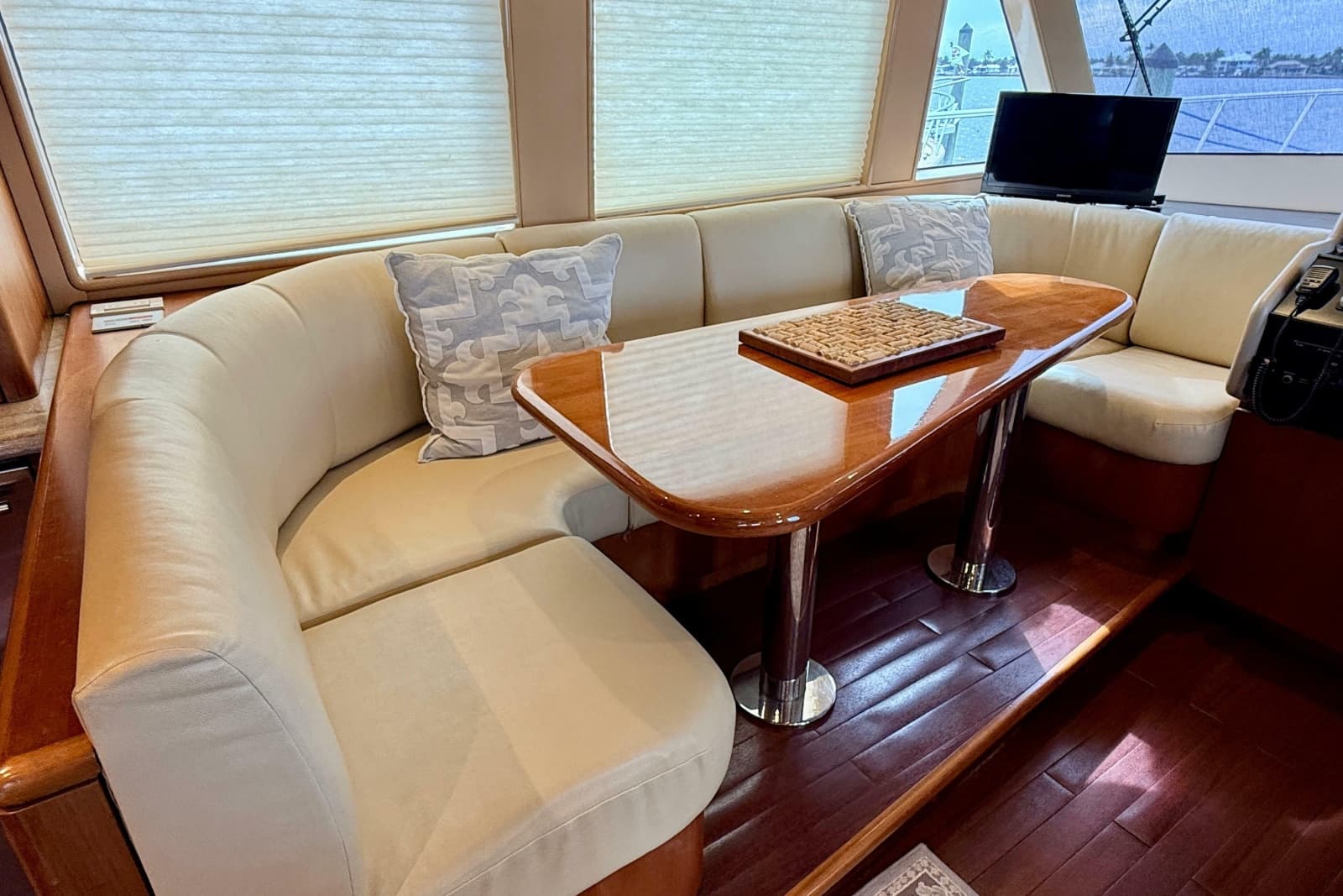 2002 Cheoy Lee 72 Raised Pilot House Motor Yacht - Photo 18