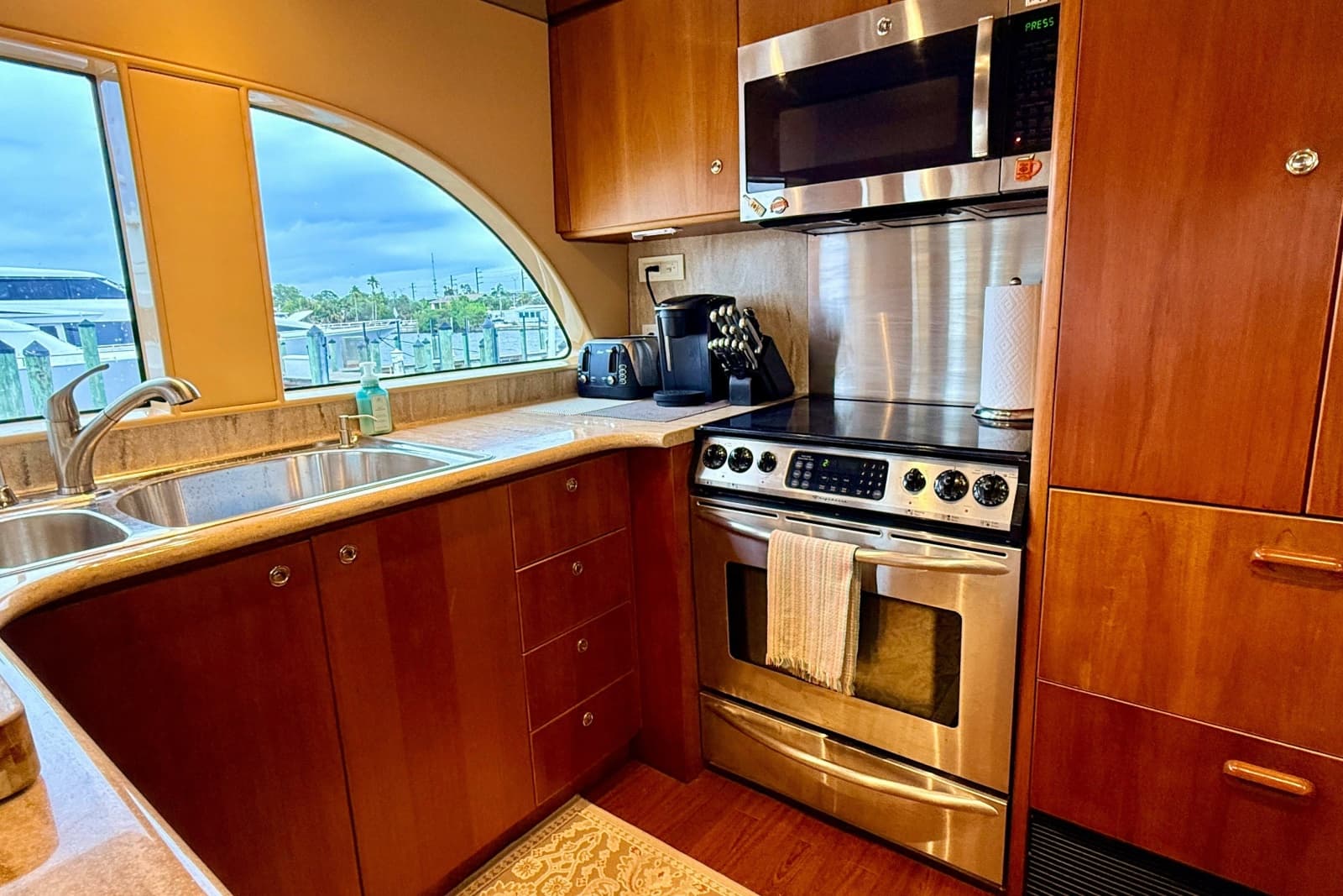 2002 Cheoy Lee 72 Raised Pilot House Motor Yacht - Photo 14