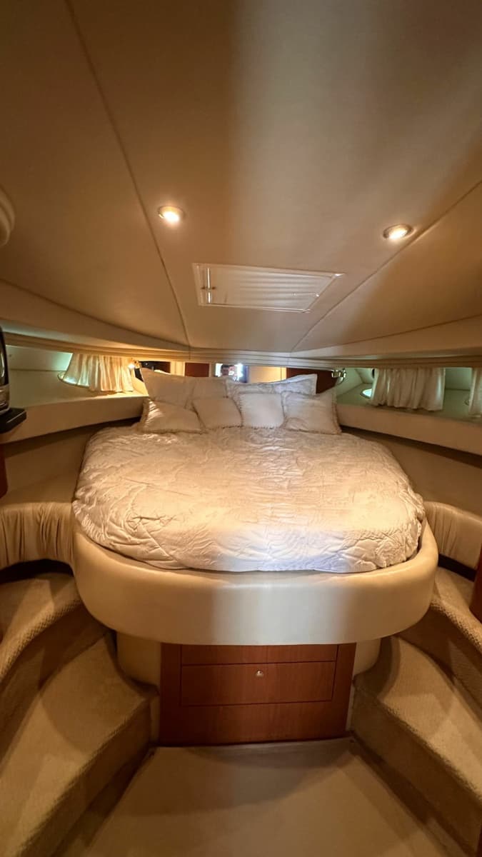 2002 Sea Ray 410 Express Cruiser - Photo 34