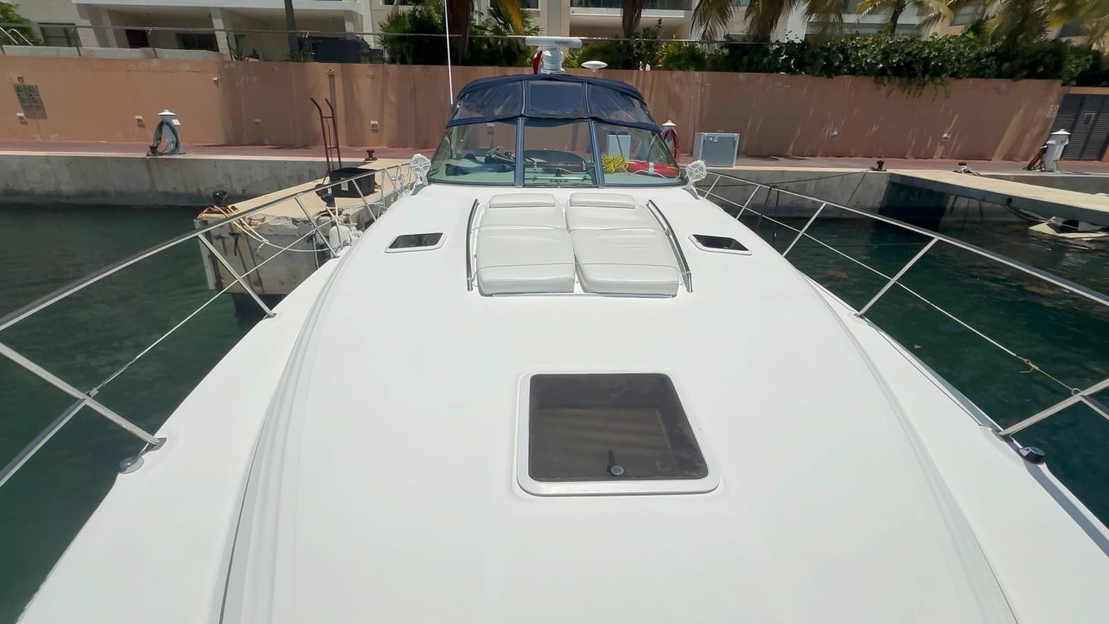 2002 Sea Ray 410 Express Cruiser - Photo 7