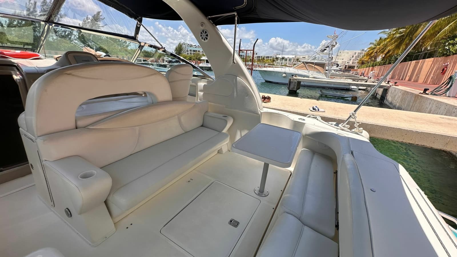 2002 Sea Ray 410 Express Cruiser - Photo 14