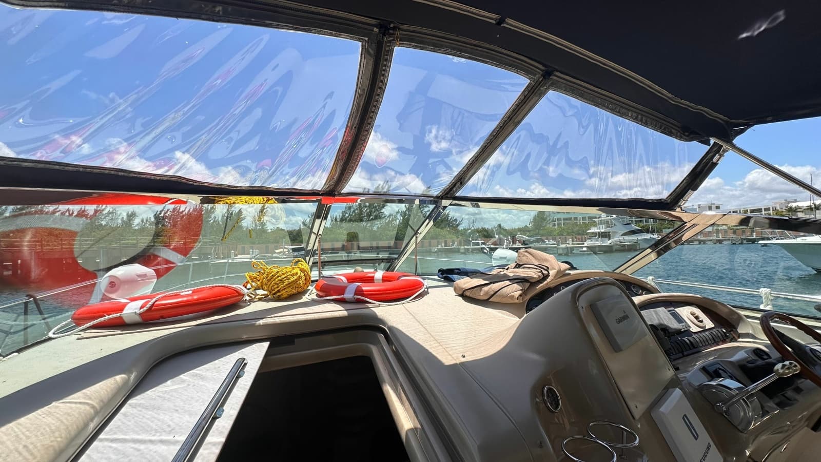 2002 Sea Ray 410 Express Cruiser - Photo 17