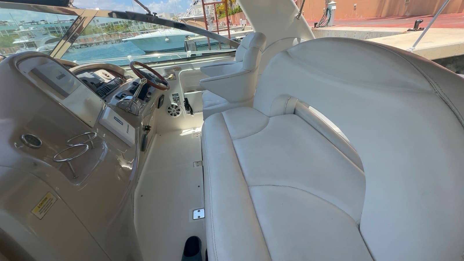 2002 Sea Ray 410 Express Cruiser - Photo 19