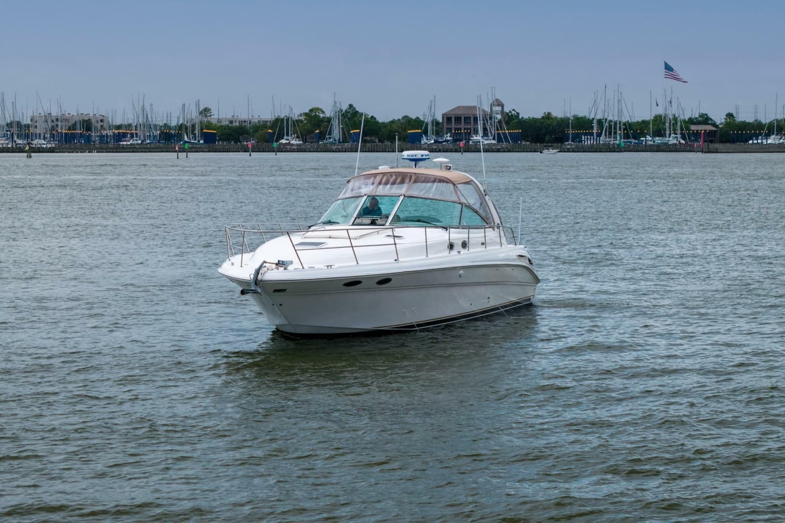 2002 Sea Ray 410 Express Cruiser - Photo 4