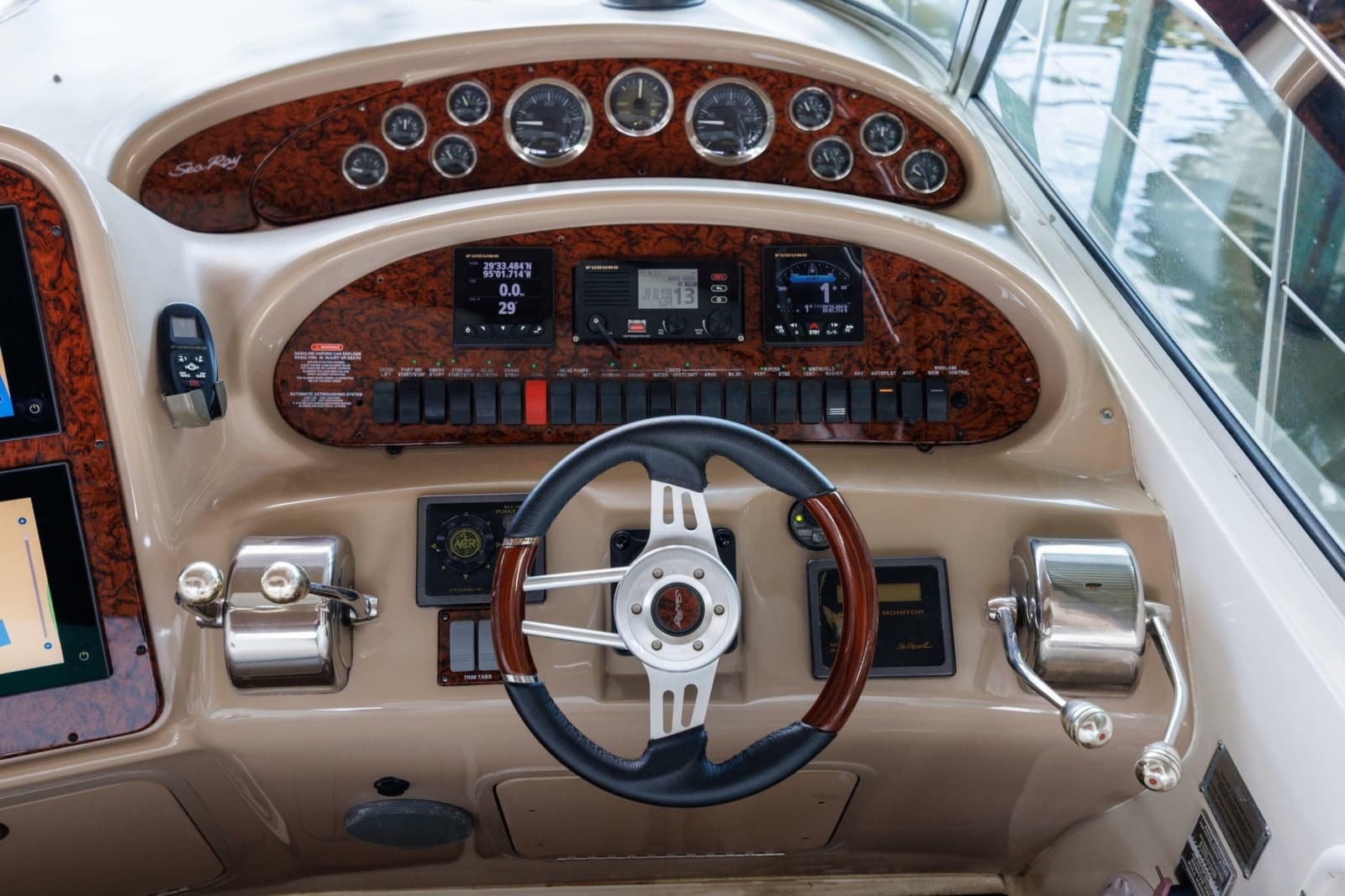 2002 Sea Ray 410 Express Cruiser - Photo 23