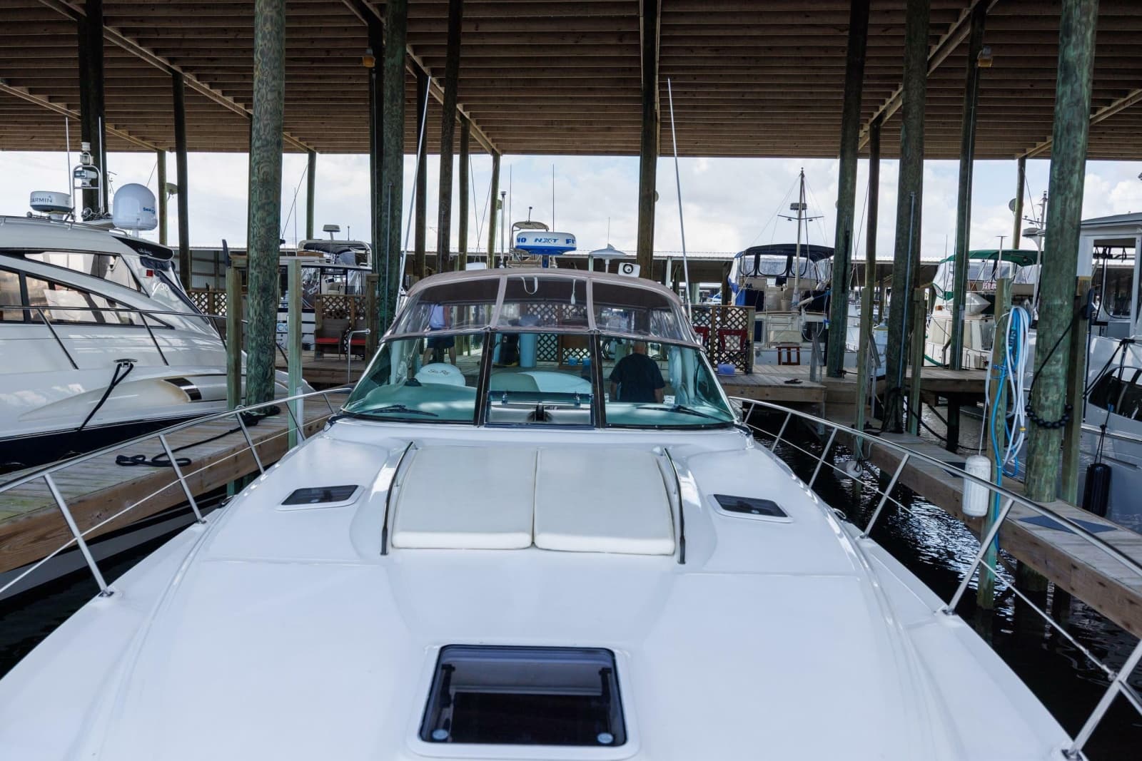 2002 Sea Ray 410 Express Cruiser - Photo 19