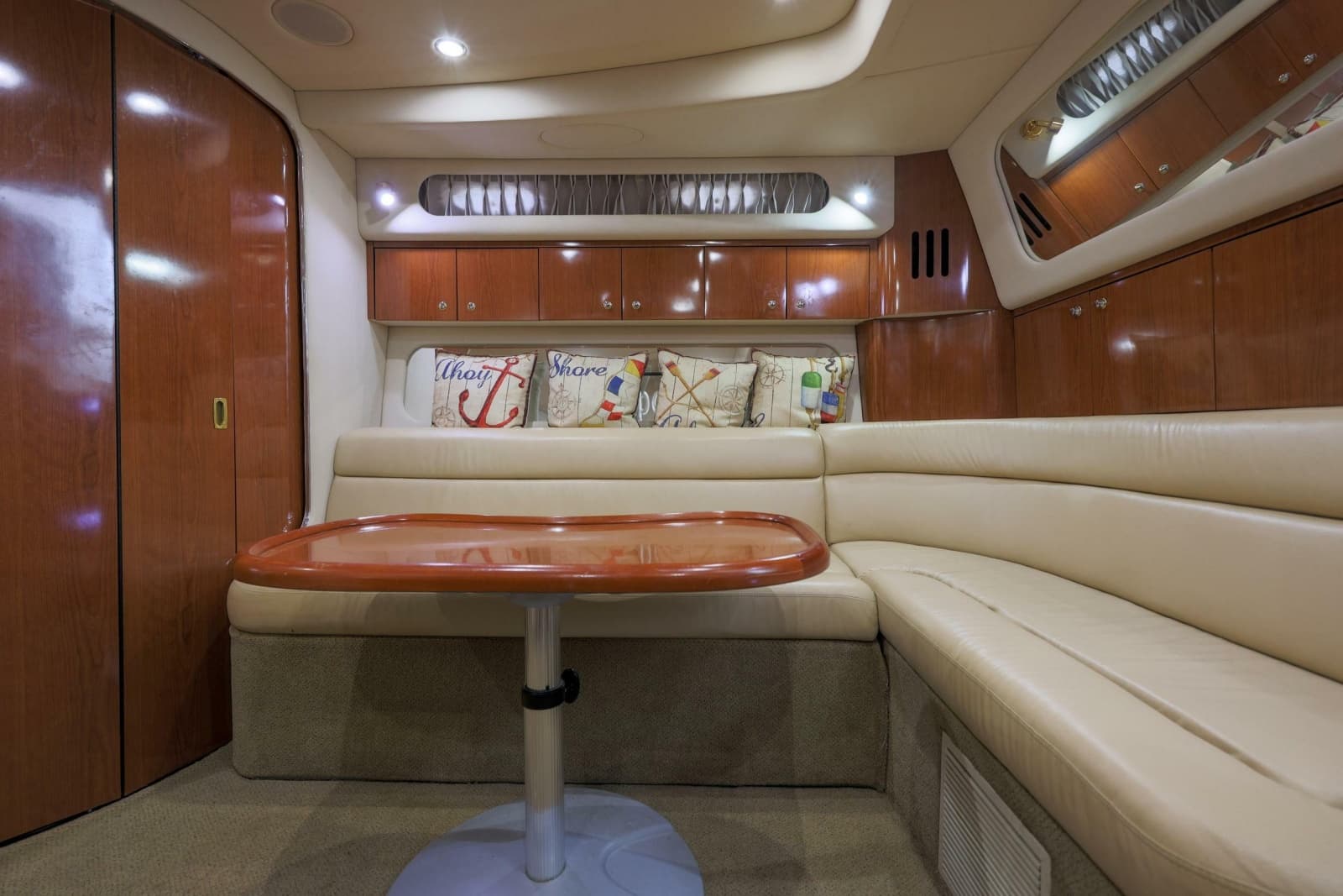 2002 Sea Ray 410 Express Cruiser - Photo 11