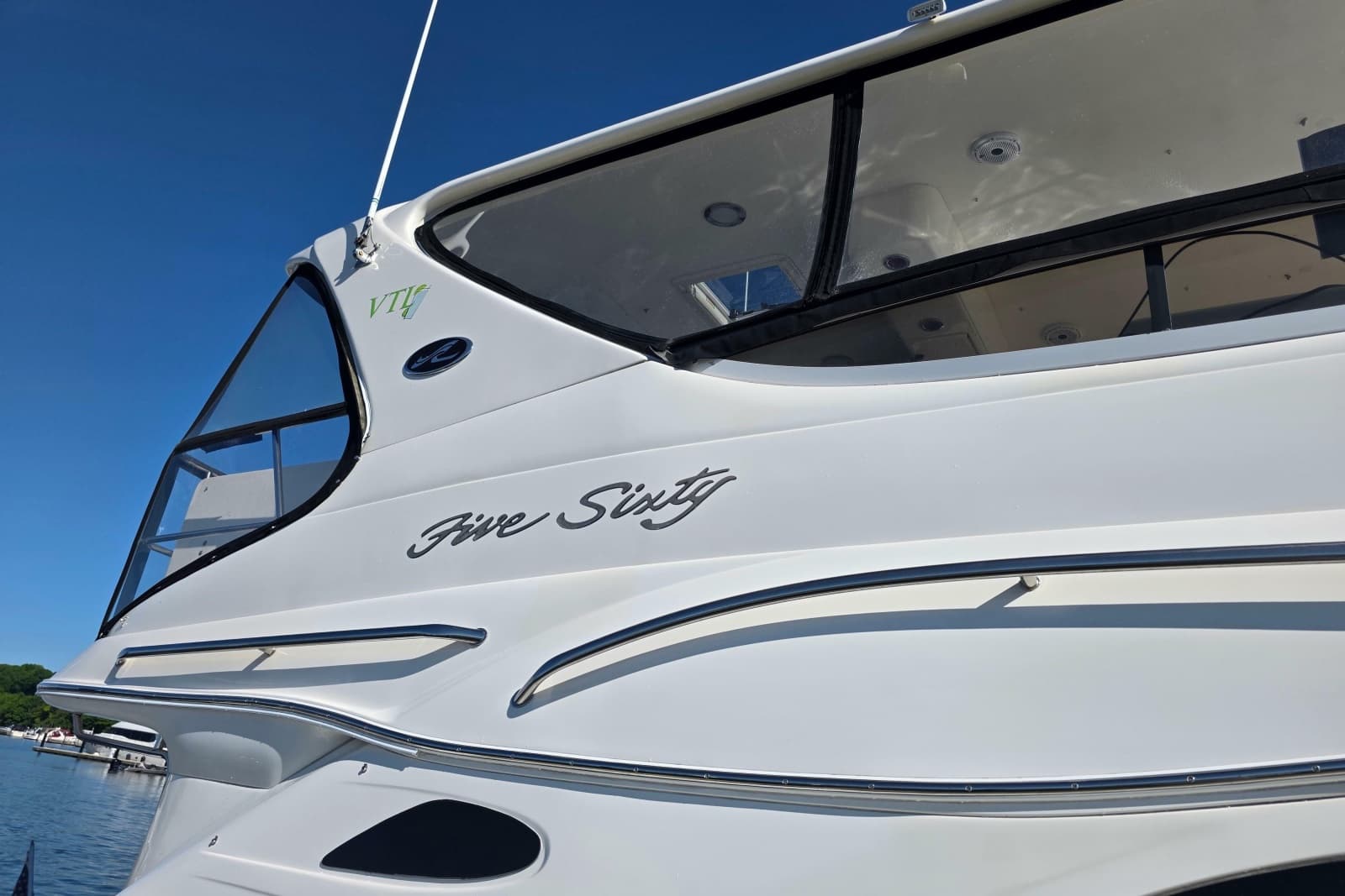 2002 Sea Ray 560 Sedan Bridge - Photo 10