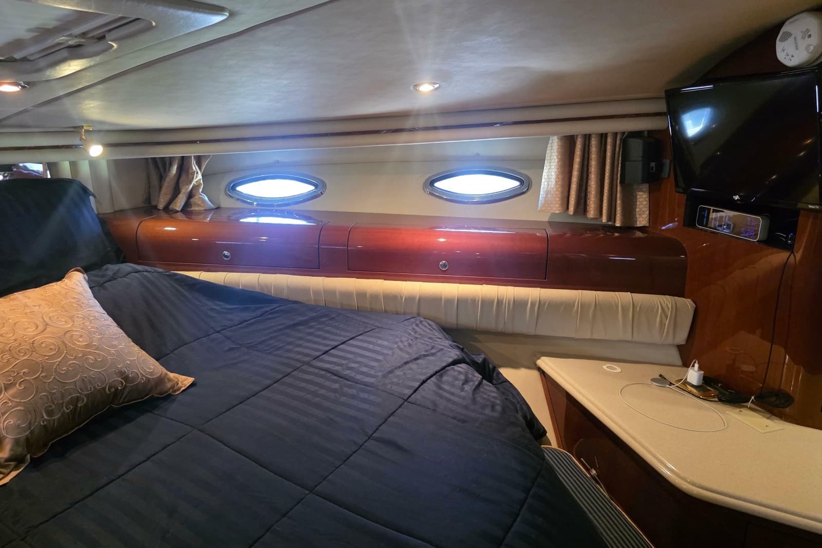 2002 Sea Ray 560 Sedan Bridge - Photo 59