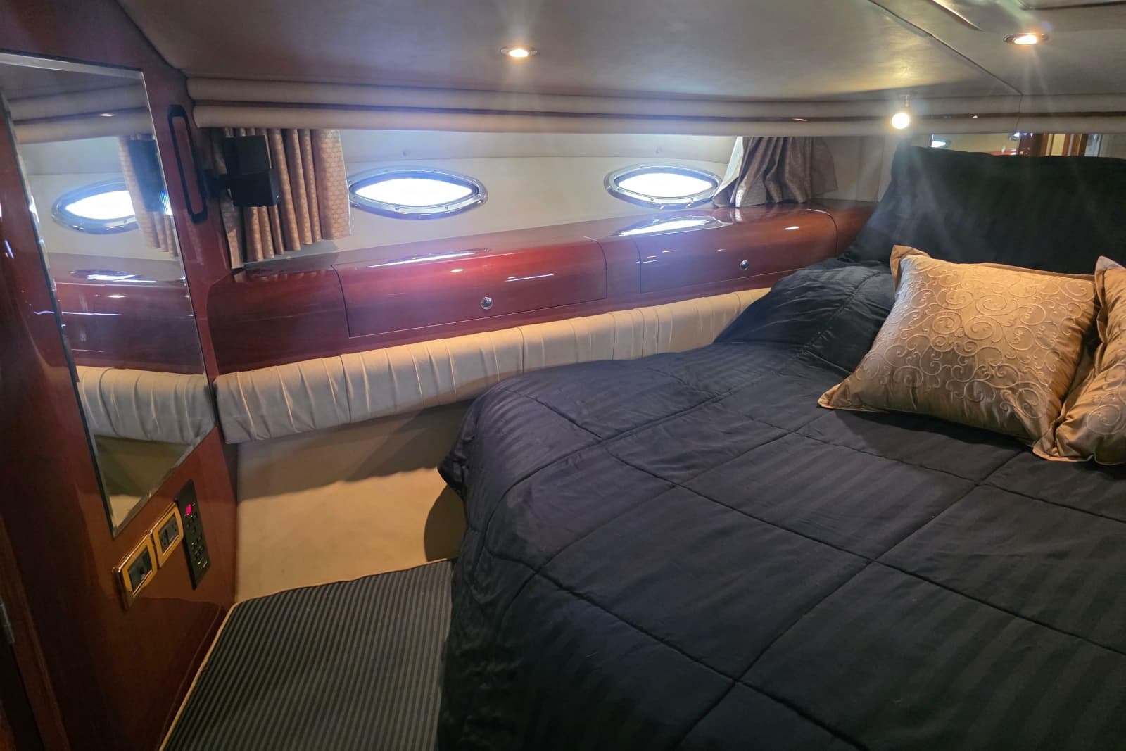 2002 Sea Ray 560 Sedan Bridge - Photo 58