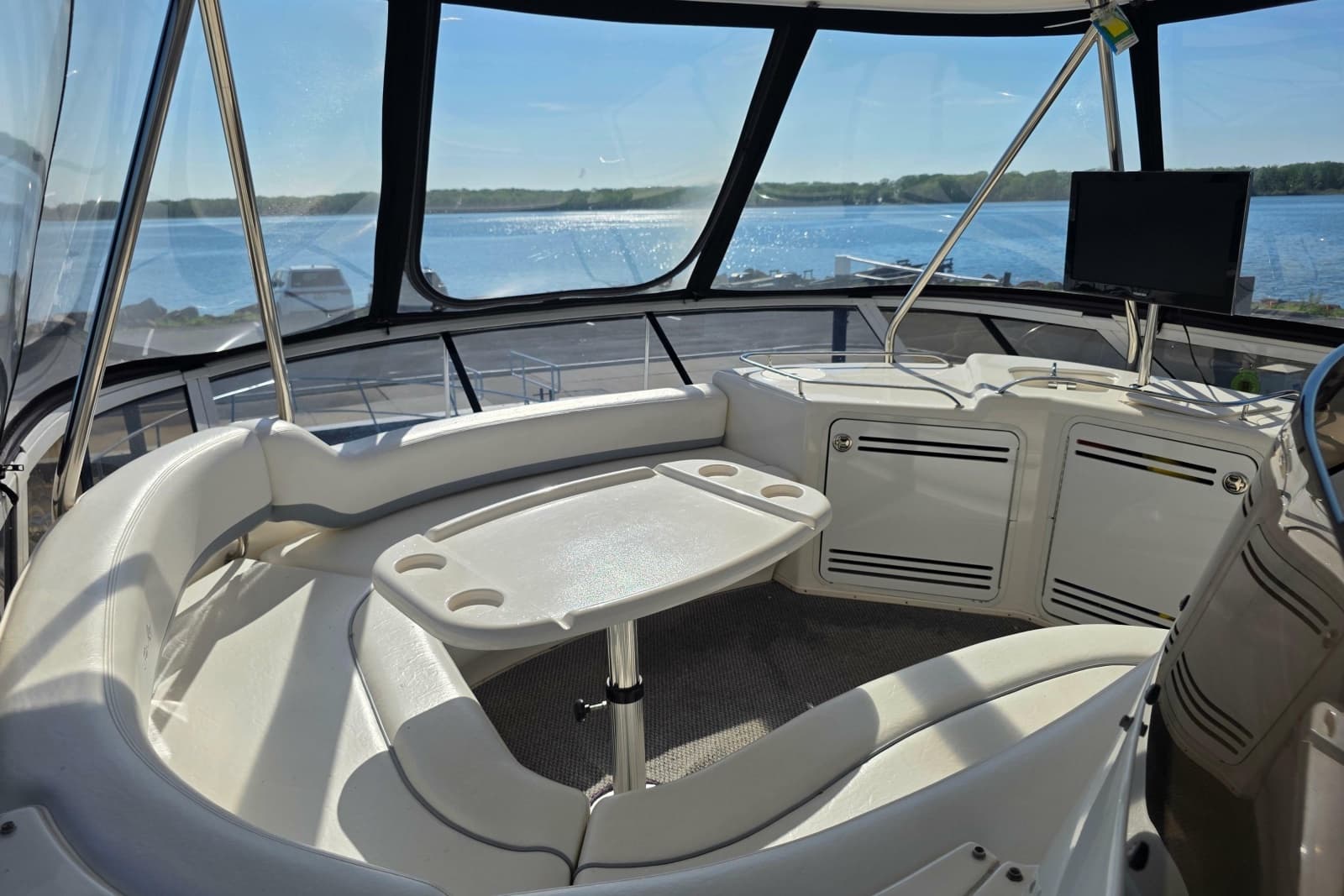 2002 Sea Ray 560 Sedan Bridge - Photo 18