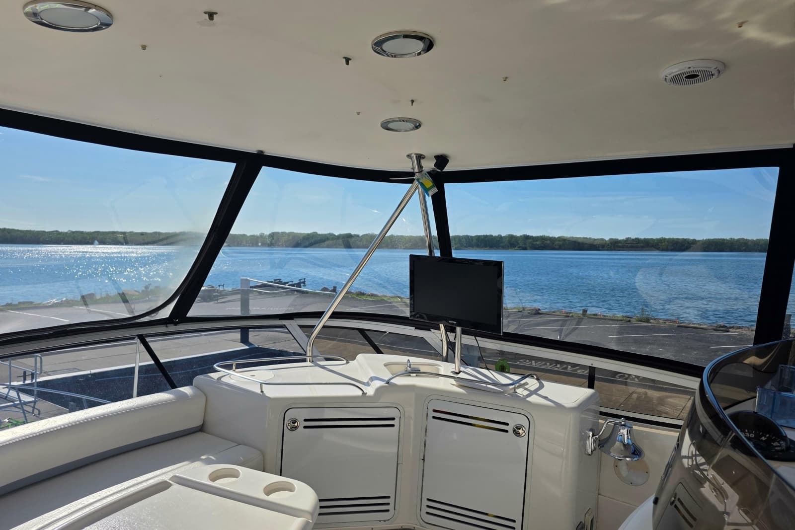 2002 Sea Ray 560 Sedan Bridge - Photo 17