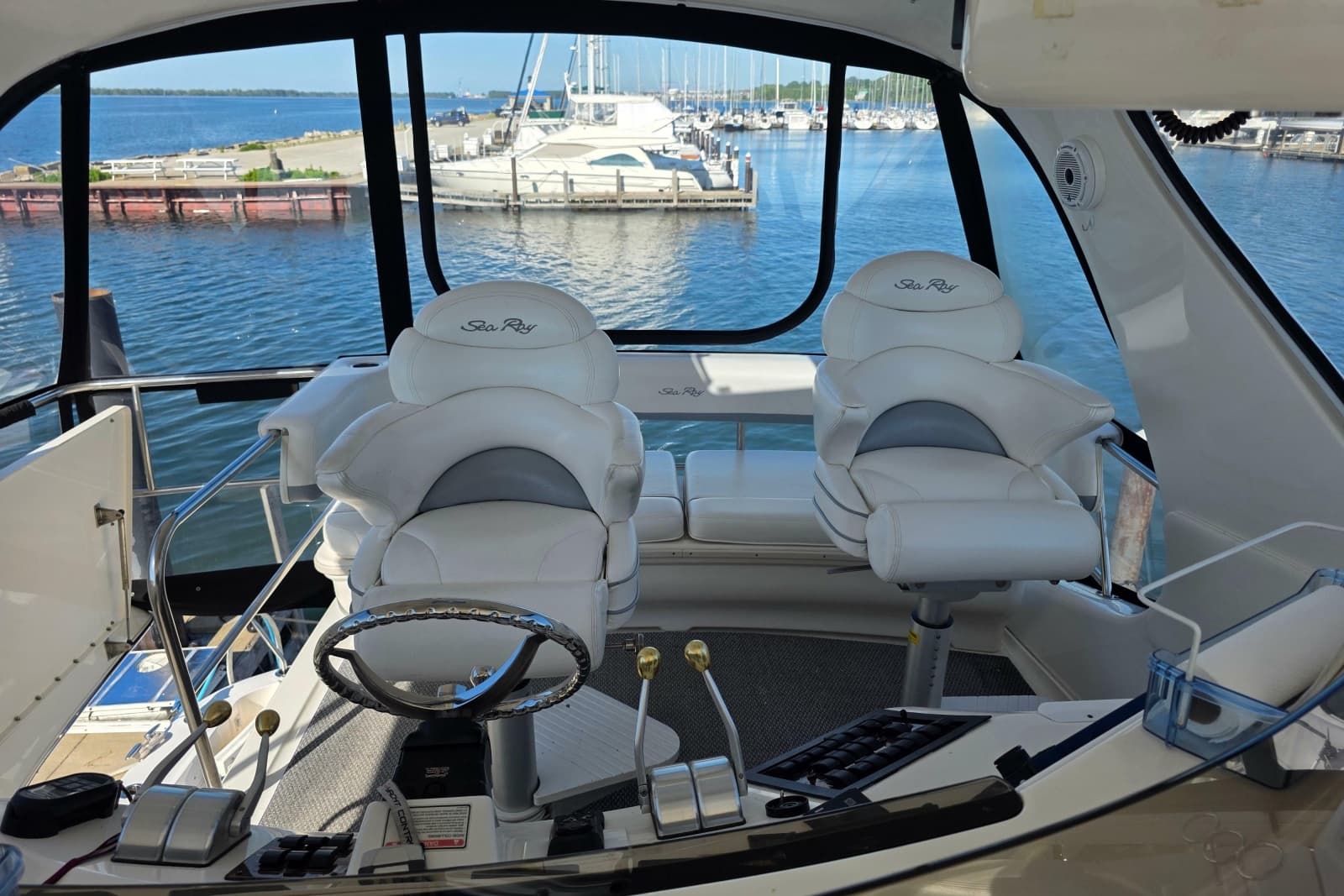 2002 Sea Ray 560 Sedan Bridge - Photo 27
