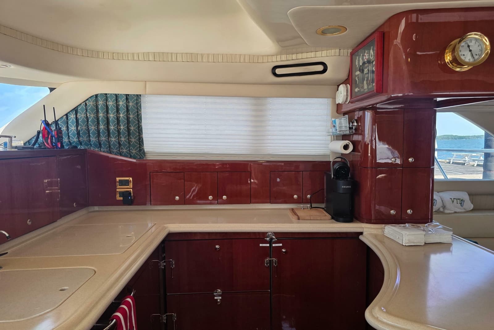2002 Sea Ray 560 Sedan Bridge - Photo 99