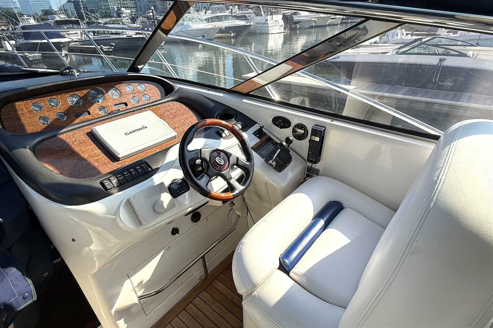 2002 Sunseeker Camargue 44 - Photo 5