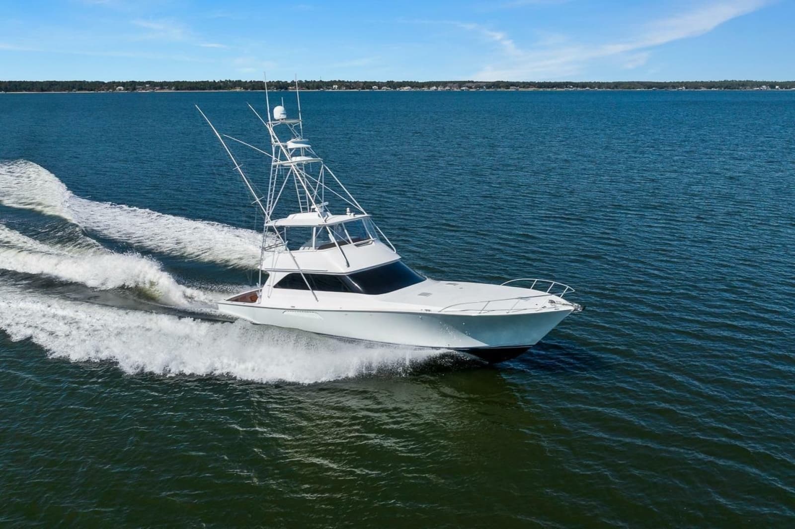 2002 Viking 61 Convertible - Photo 1