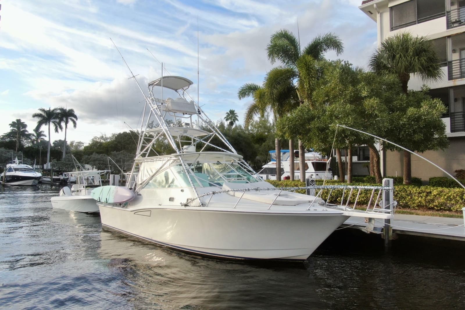 2001 Cabo 35 Express - Photo 12