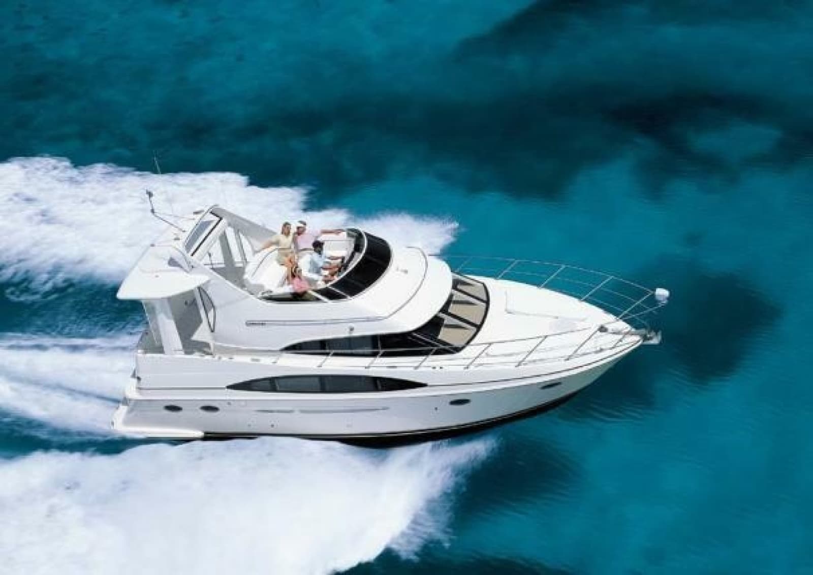 2001 Carver 396 Motor Yacht - Photo 2
